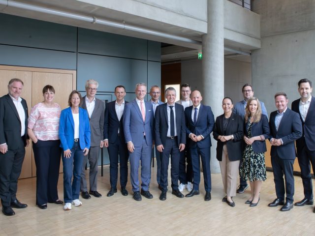 Start der Sozialstaatskommission