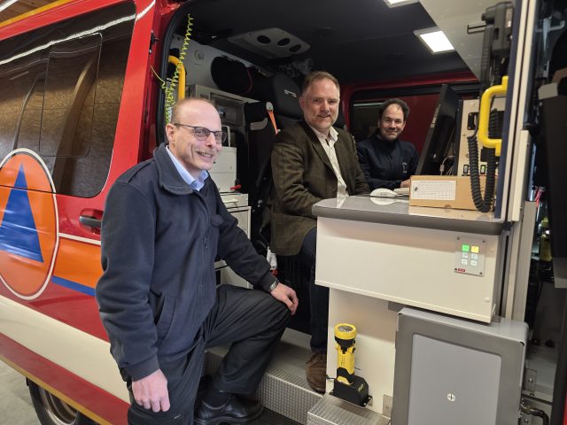 Übergabe CBRN-Erkundungswagen für Feuerwehren des Landkreises Regensburg